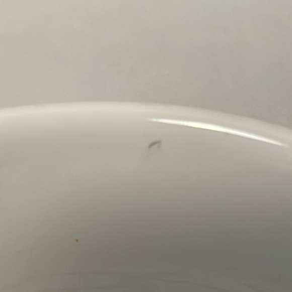 La Senza Coffee mug. White with blue hearts. - Picture 6 of 7